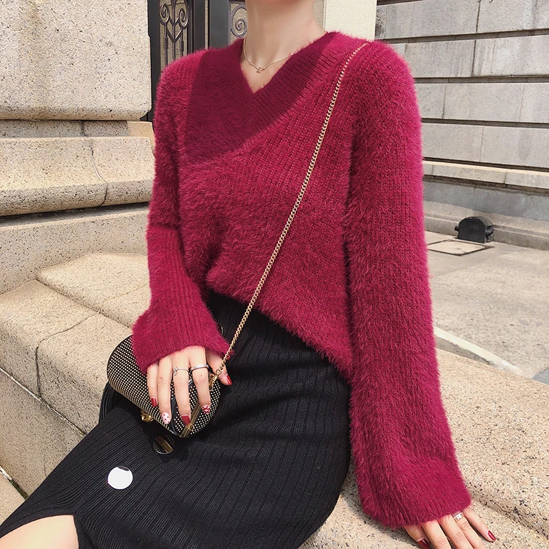Winter Loose V-neck Flare Sleeve Knited Sweater Fashion Warmth Knitting Pullovers Female Jumpers jersey mujer invierno 2018
Winter Loose V-neck Flare Sleeve Knited Sweater Fashion Warmth Knitting Pullovers Female Jumpers jersey mujer invierno 2018