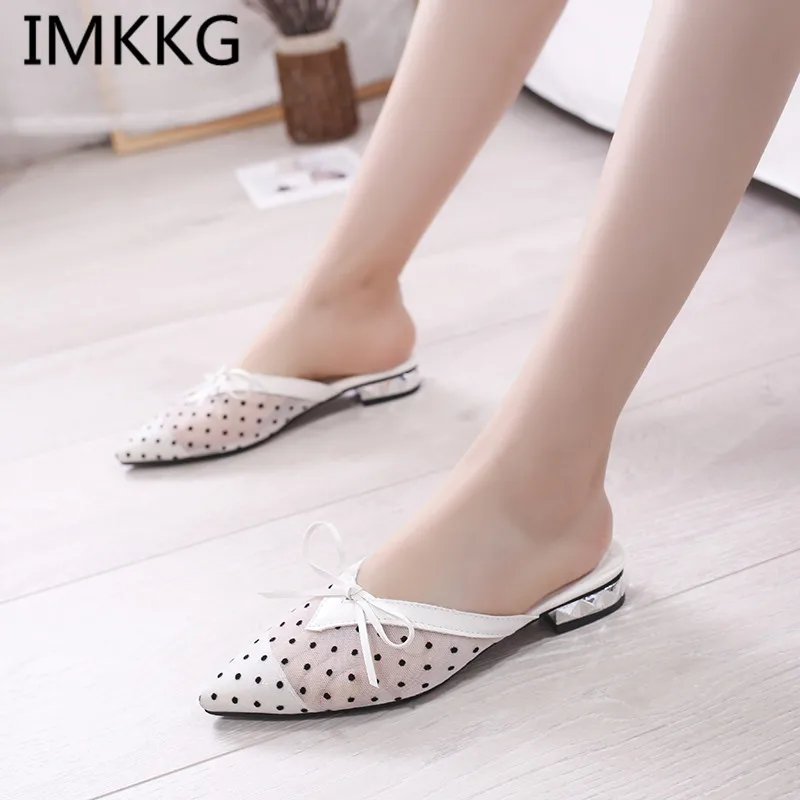 2019 Hot Summer Shoes Woman Slippers Pointed Toes Polka Dots Mesh Mules Slippers Fashion Tipe Shoes Woman A00090
2019 Hot Summer Shoes Woman Slippers Pointed Toes Polka Dots Mesh Mules Slippers Fashion Tipe Shoes Woman A00090