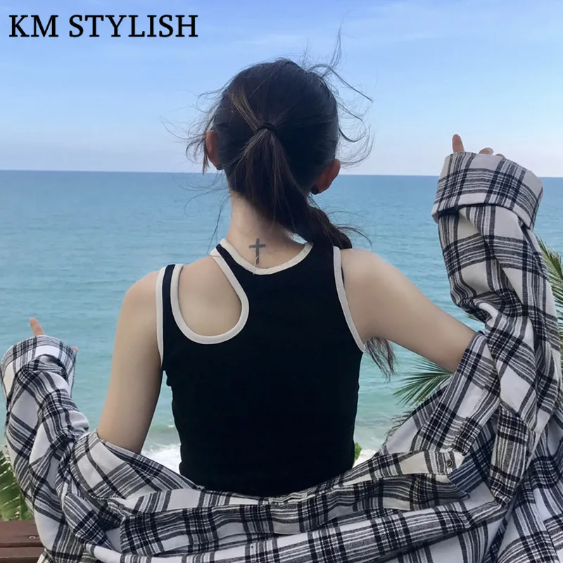 Spring and summer Lady's new Korean version Wild Hanging Neck Strapless Slim Tank Tops Girl's Hollow Out Vest
Spring and summer Lady's new Korean version Wild Hanging Neck Strapless Slim Tank Tops Girl's Hollow Out Vest