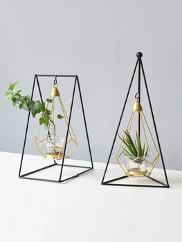 modern minimalist metal American study living room model home wine cabinet decoration creative ornaments Candlestick
modern minimalist metal American study living room model home wine cabinet decoration creative ornaments Candlestick