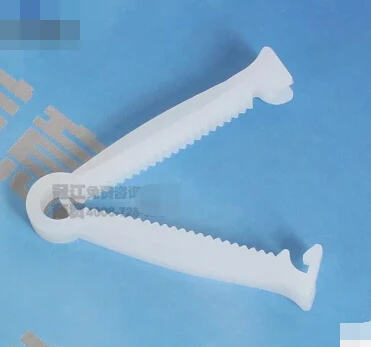 50Pieces/Lot Disposable piglet pig umbilical cord clip