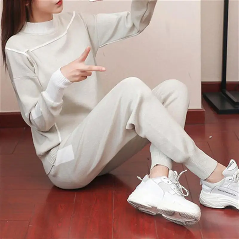 2019 autumn and winter new casual ladies suit female temperament was thin knit feet pants two sets of fashion women's slim wild
2019 autumn and winter new casual ladies suit female temperament was thin knit feet pants two sets of fashion women's slim wild