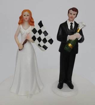 Bride And Groom Holding The Champagne Flag Wedding Rops Cake Topper High Grade Resin Figurine Craft Gift Party Cake Stand
Bride And Groom Holding The Champagne Flag Wedding Rops Cake Topper High Grade Resin Figurine Craft Gift Party Cake Stand