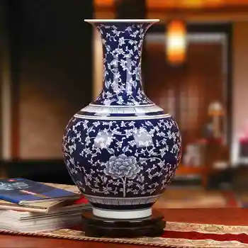 High grade hand painted blue peony of blue and white porcelain vase of Chinese style home furnishing articles ceramic vase
High grade hand painted blue peony of blue and white porcelain vase of Chinese style home furnishing articles ceramic vase