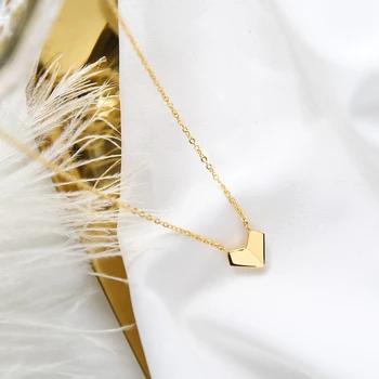 Love necklace clavicle chain simple personality does not fade Valentine's Day gift necklaces for women choker necklace
Love necklace clavicle chain simple personality does not fade Valentine's Day gift necklaces for women choker necklace