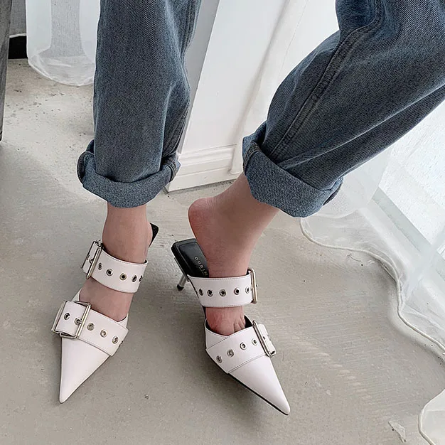 2019 Latest Designer Mule Cat Heel Pointed Toe Buckly Strap Mules Summer Pointed Toe Leather Slides Summer Dress Shoes Women
2019 Latest Designer Mule Cat Heel Pointed Toe Buckly Strap Mules Summer Pointed Toe Leather Slides Summer Dress Shoes Women