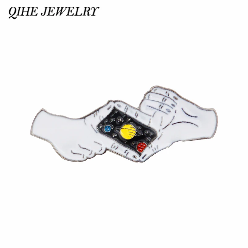 QIHE JEWELRY Photographing Gesture Night Sky Planet Pin Brooches Hard enamel pins Badges Brooches for men women Plant lover gift
QIHE JEWELRY Photographing Gesture Night Sky Planet Pin Brooches Hard enamel pins Badges Brooches for men women Plant lover gift