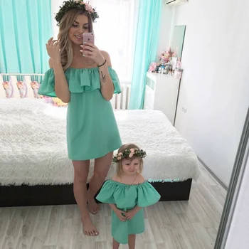 Mother daughter dresses 2019 Fashion strapless dress family clothing summer mommy and me clothes fashion family matching outfits
Mother daughter dresses 2019 Fashion strapless dress family clothing summer mommy and me clothes fashion family matching outfits