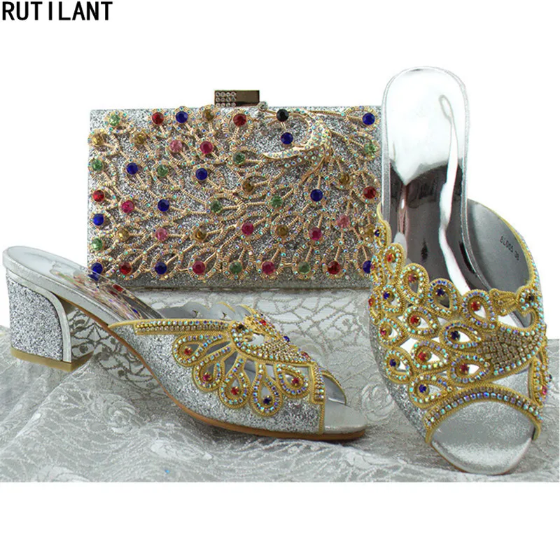 Latest Italian Shoes and Bags Set Envio Gratis Matching Italian Shoe and Bag Set Decorated with Rhinestone Party Shoes and Bag
Latest Italian Shoes and Bags Set Envio Gratis Matching Italian Shoe and Bag Set Decorated with Rhinestone Party Shoes and Bag