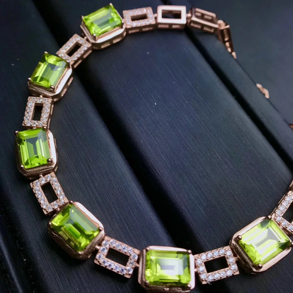 Natural green peridot Bracelet Natural olivine Bracelet 925 silver bracelet Fashion delicate square Pillow Female fine jewelry
Natural green peridot Bracelet Natural olivine Bracelet 925 silver bracelet Fashion delicate square Pillow Female fine jewelry