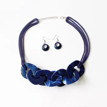 New acrylic clavicle necklace and earrings custome fashion woman banquet jewelry sets for woman
New acrylic clavicle necklace and earrings custome fashion woman banquet jewelry sets for woman