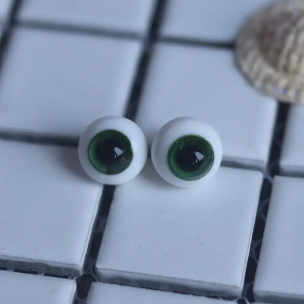The size of BJD doll is 1/4, 1/6, 1/8 and 1/12. The glass eyes for girls' dolls are grass green doll accessories HB14
The size of BJD doll is 1/4, 1/6, 1/8 and 1/12. The glass eyes for girls' dolls are grass green doll accessories HB14
