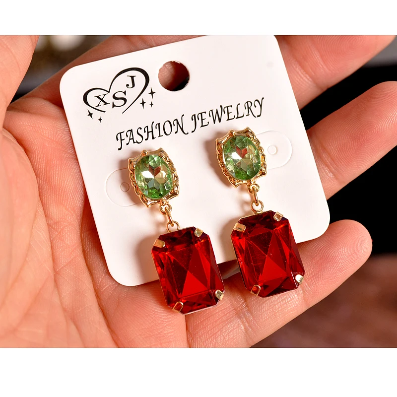 New fashion women accessories wholesale girls birthday party earrings beautiful pendant style noble earrings Christmas gifts
New fashion women accessories wholesale girls birthday party earrings beautiful pendant style noble earrings Christmas gifts