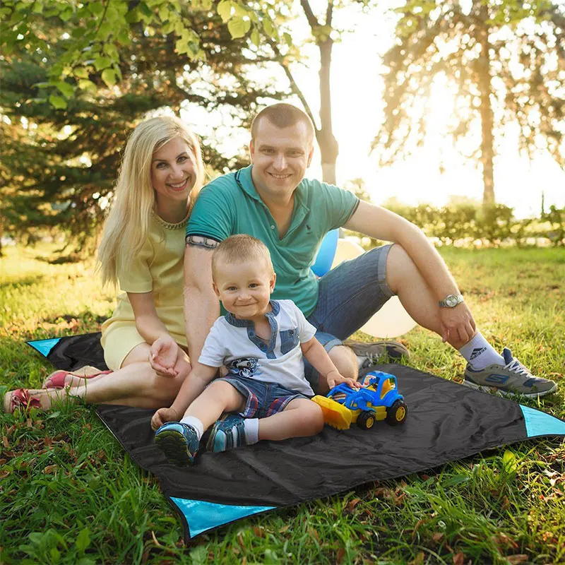 Outdoor Picnic Mat and Storage Bag Camping Beach Mat Hiking Foldable Waterproof Moistureproof Portable Blanket 3 Size Nonail
Outdoor Picnic Mat and Storage Bag Camping Beach Mat Hiking Foldable Waterproof Moistureproof Portable Blanket 3 Size Nonail
