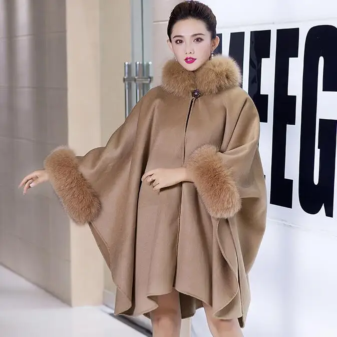 Top Quality Real Cashmere with Genuine Fox Fur Trim Poncho Cape Luxury High-end Woman's Accesories Autumn Winter Natural Scarf
Top Quality Real Cashmere with Genuine Fox Fur Trim Poncho Cape Luxury High-end Woman's Accesories Autumn Winter Natural Scarf