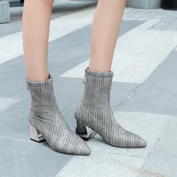 Sexy & Fashion Pointed Toe Women's Boots Novelty Blings New Vogue Martin Boots European & American Style High-heeled Nice Boots
Sexy & Fashion Pointed Toe Women's Boots Novelty Blings New Vogue Martin Boots European & American Style High-heeled Nice Boots