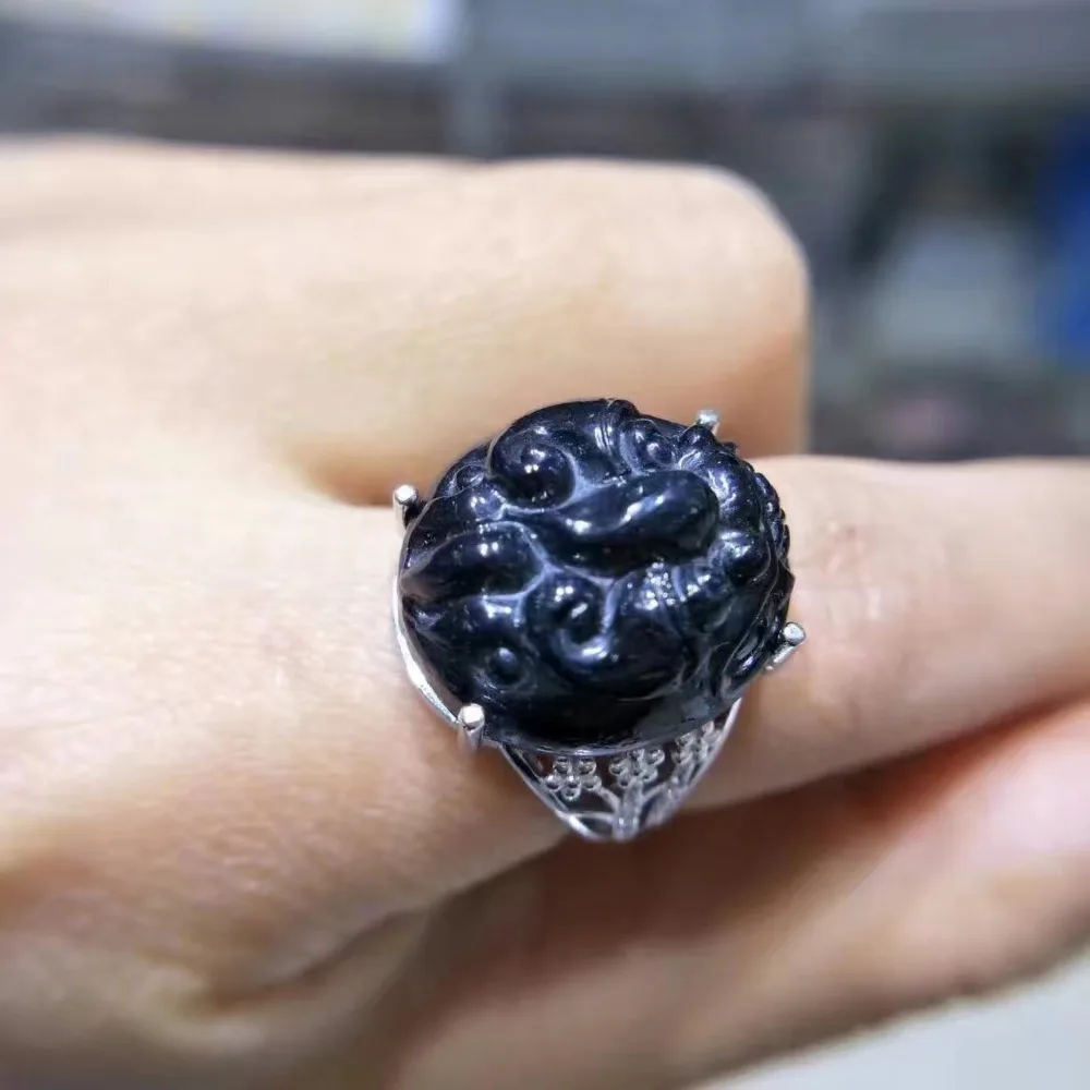 Natural and Real Sapphire Man Ring For Man or Woman 925 sterling silver Natural Sapphire Man Ring 17*20mm
Natural and Real Sapphire Man Ring For Man or Woman 925 sterling silver Natural Sapphire Man Ring 17*20mm