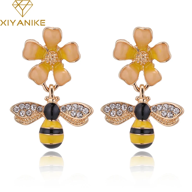 XIYANIKE Cute Enamel Bee Yellow Flower Drop Earrings For Women Girl New Fashion Jewelry Accessories Brincos Drop Shipping E171
XIYANIKE Cute Enamel Bee Yellow Flower Drop Earrings For Women Girl New Fashion Jewelry Accessories Brincos Drop Shipping E171