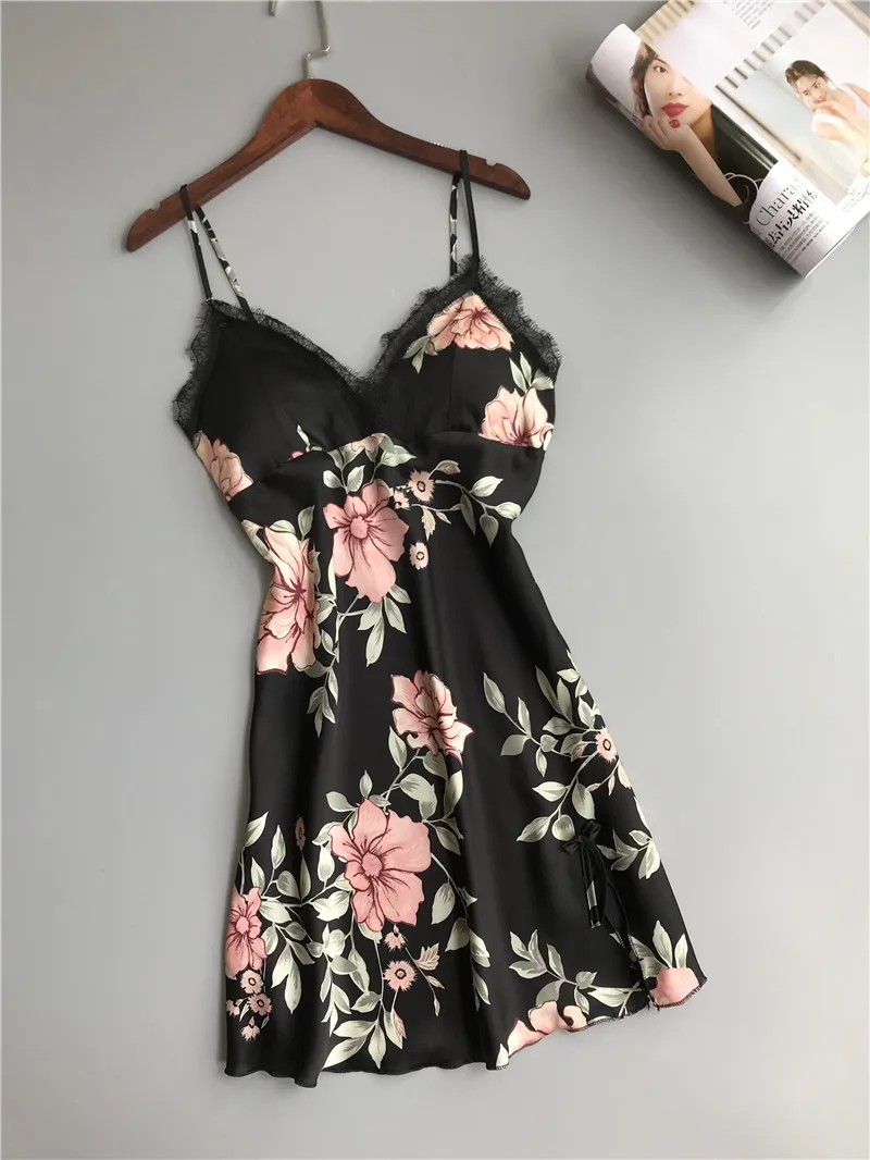 Ladies Sexy Nightdress Silk V-neck Floral Sleepwear Lingerie Babydoll Nightgown Mini Sleeveless Women Sleepshirt With Padded Bra
Ladies Sexy Nightdress Silk V-neck Floral Sleepwear Lingerie Babydoll Nightgown Mini Sleeveless Women Sleepshirt With Padded Bra