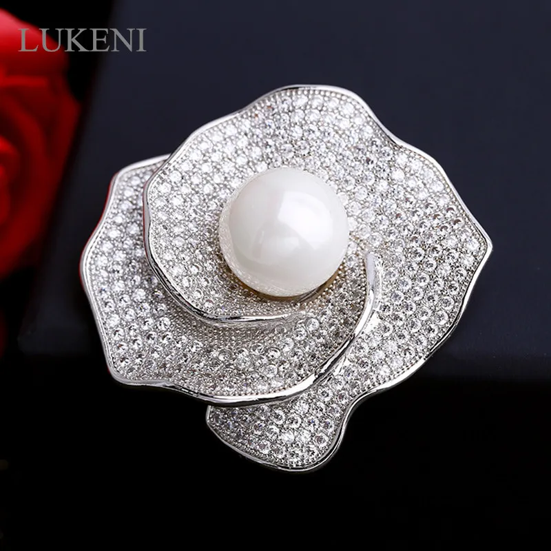 LUKENI New Romantic Fashion Women White Color AAA Cubic Zircon Rose Flowers Pearl Brooches Pins Sweater Coat Accessories
LUKENI New Romantic Fashion Women White Color AAA Cubic Zircon Rose Flowers Pearl Brooches Pins Sweater Coat Accessories