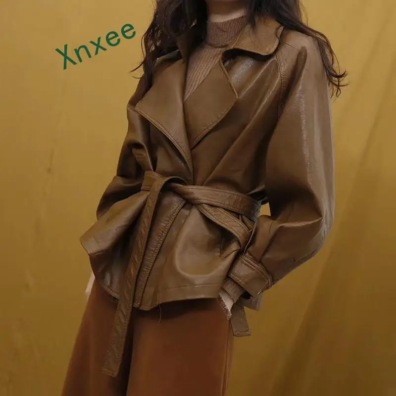Xnxee 2019 Весна Осень Женские винтажные куртки и пальто из искусственной кожи однотонная свободная мотоциклетная куртка из искусственной кожи Верхняя одежда с поясом
Xnxee 2019 Весна Осень Женские винтажные куртки и пальто из искусственной кожи однотонная свободная мотоциклетная куртка из искусственной кожи Верхняя одежда с поясом