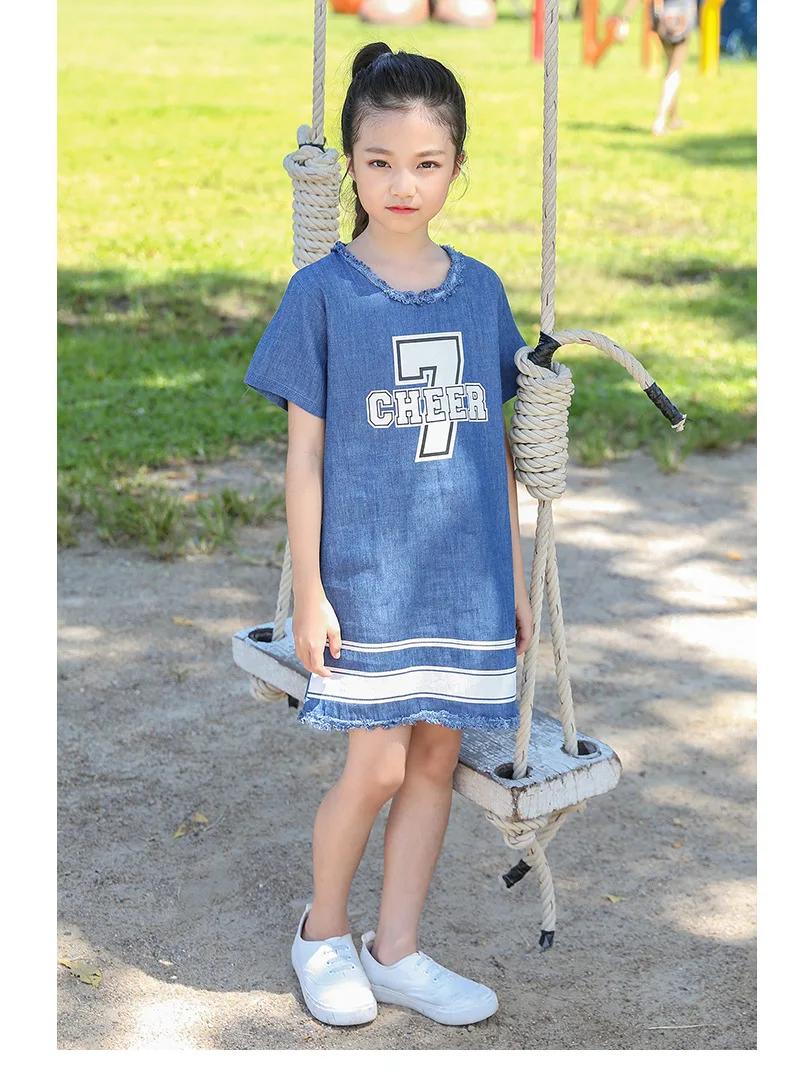 2018 Summer new Girls' dress Korean version of young cowboy Dresses and children's
2018 Summer new Girls' dress Korean version of young cowboy Dresses and children's
