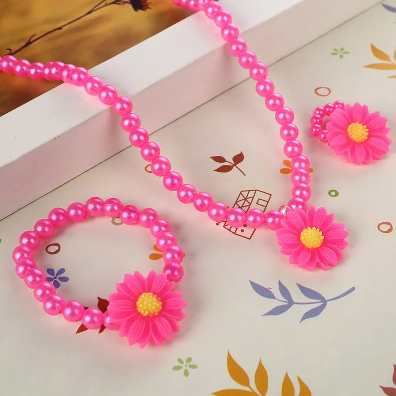 Cute Pink Simulated Pearl Beads Kid Jewelry Sets Resin Rose Flower & Sun flower Pendant Necklace Bracelet Ring For Child gifts
Cute Pink Simulated Pearl Beads Kid Jewelry Sets Resin Rose Flower & Sun flower Pendant Necklace Bracelet Ring For Child gifts