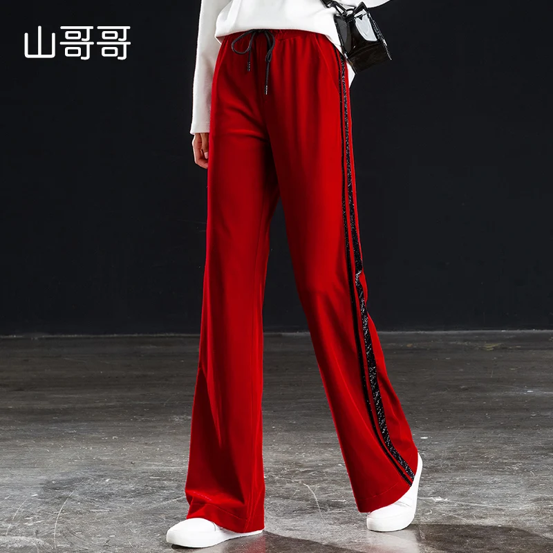 Shangege women red velvet wide leg pants side strip lady loose pleuche trousers spring autumn and winter free shipping
Shangege women red velvet wide leg pants side strip lady loose pleuche trousers spring autumn and winter free shipping