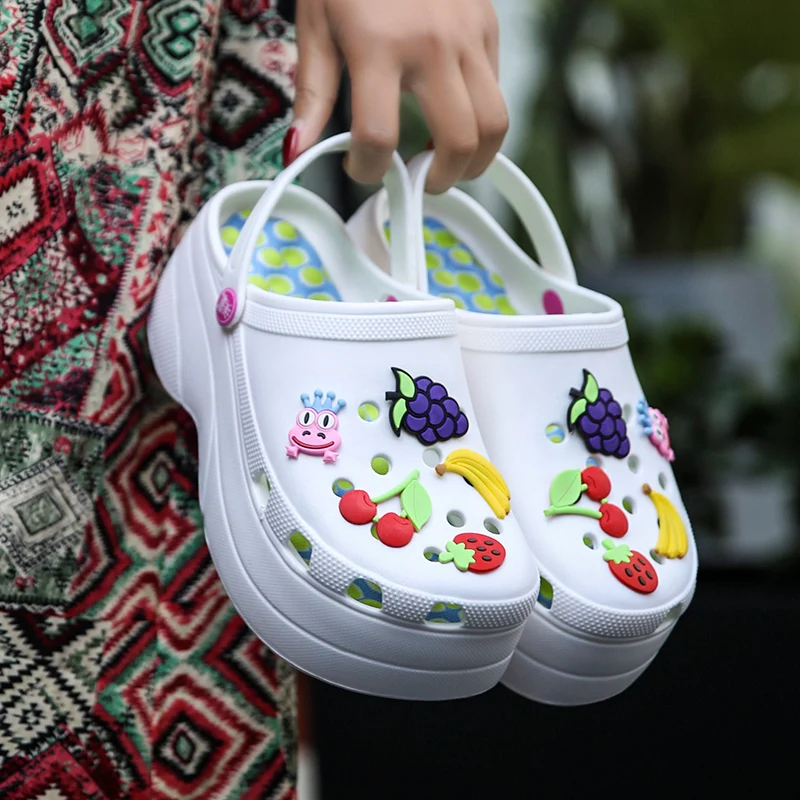 Classic Slip On Garden Clog Women Quick Drying Summer Beach Slipper Breathable Outdoor Cross Sandals Platform Gardening shoes
Classic Slip On Garden Clog Women Quick Drying Summer Beach Slipper Breathable Outdoor Cross Sandals Platform Gardening shoes