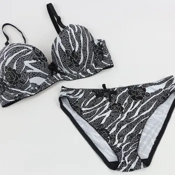Sous Vetement Femme Sexy Ensemble Lenceria Mujer Bra Set Dessous Underwear Women Nylon Striped Bow Full Cup Gift for Girlfriend
Sous Vetement Femme Sexy Ensemble Lenceria Mujer Bra Set Dessous Underwear Women Nylon Striped Bow Full Cup Gift for Girlfriend