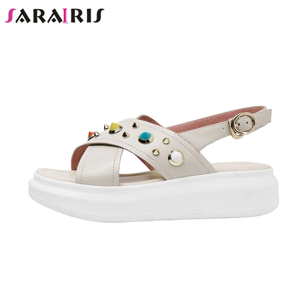 SARAIRIS New Fashion INS Hot women's Genuine Leather Shoes Rivet Buckle Ladies Women Shoes Woman Casual Summer Sandals
SARAIRIS New Fashion INS Hot women's Genuine Leather Shoes Rivet Buckle Ladies Women Shoes Woman Casual Summer Sandals