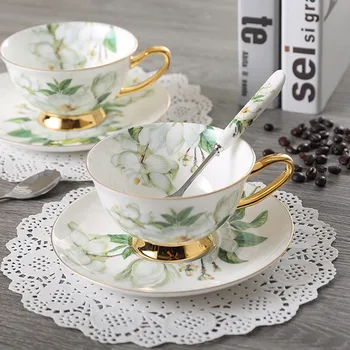 200 ml European style bone china coffee cup And Saucer high grade afternoon tea cups creative ceramic tea set
200 ml European style bone china coffee cup And Saucer high grade afternoon tea cups creative ceramic tea set