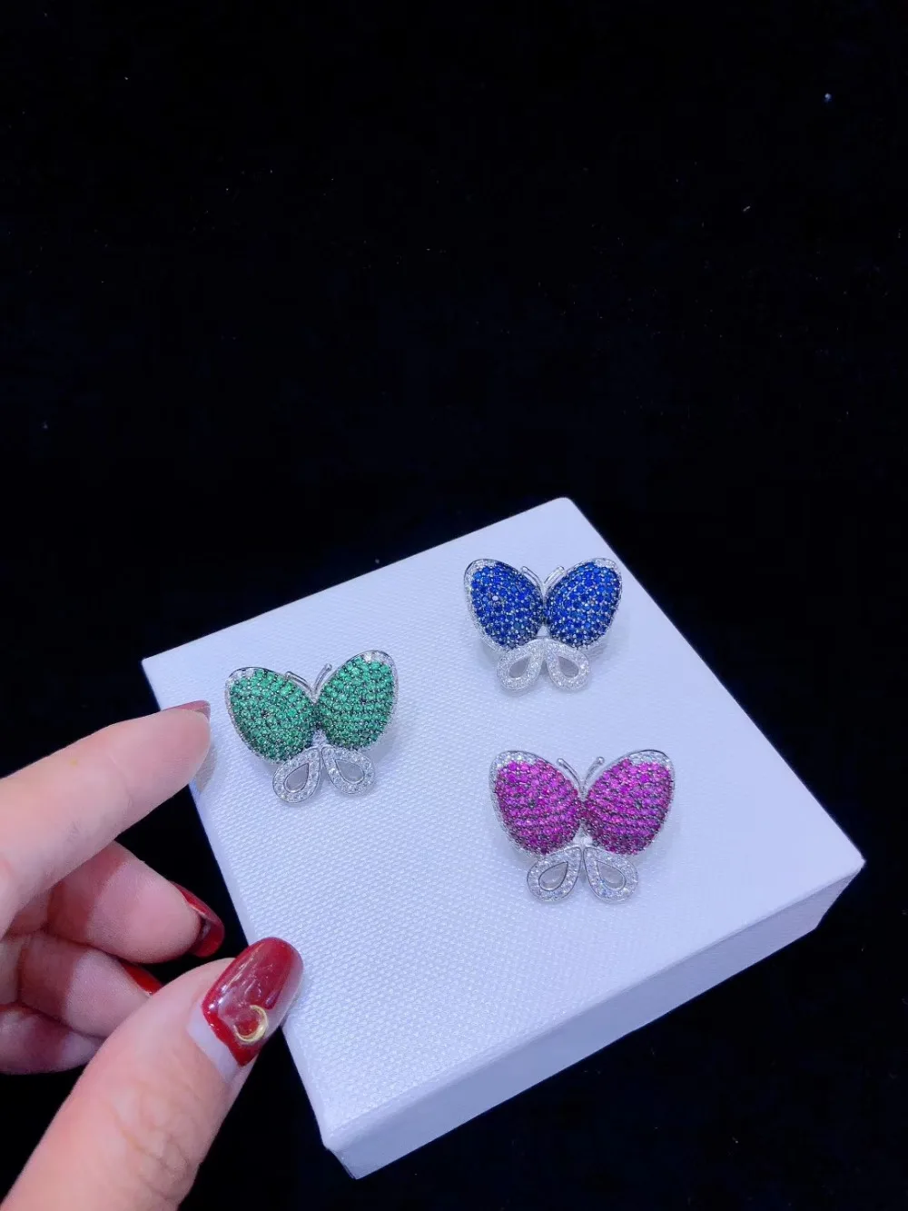 Y386 High Quality Golden plated Paved CZ Necklace Pendant Clasp Cubic Zirconia Jewelry Connector DIY Jewellery Making
Y386 High Quality Golden plated Paved CZ Necklace Pendant Clasp Cubic Zirconia Jewelry Connector DIY Jewellery Making