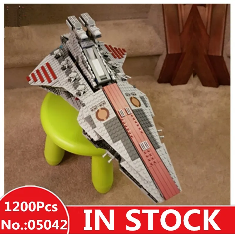 H&HXY IN STOCK 05042 1200PCS STAR Series The Republic Fighting Cruiser Wars Set Building Blocks Bricks Educational Toys
H&HXY IN STOCK 05042 1200PCS STAR Series The Republic Fighting Cruiser Wars Set Building Blocks Bricks Educational Toys