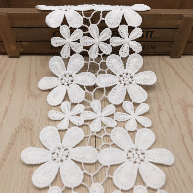 15yards White Flower Milk Silk Lace Trims Applique Polyester Water Soluble Costume Trimmings Home Textiles Sewing Lace Fabric
15yards White Flower Milk Silk Lace Trims Applique Polyester Water Soluble Costume Trimmings Home Textiles Sewing Lace Fabric