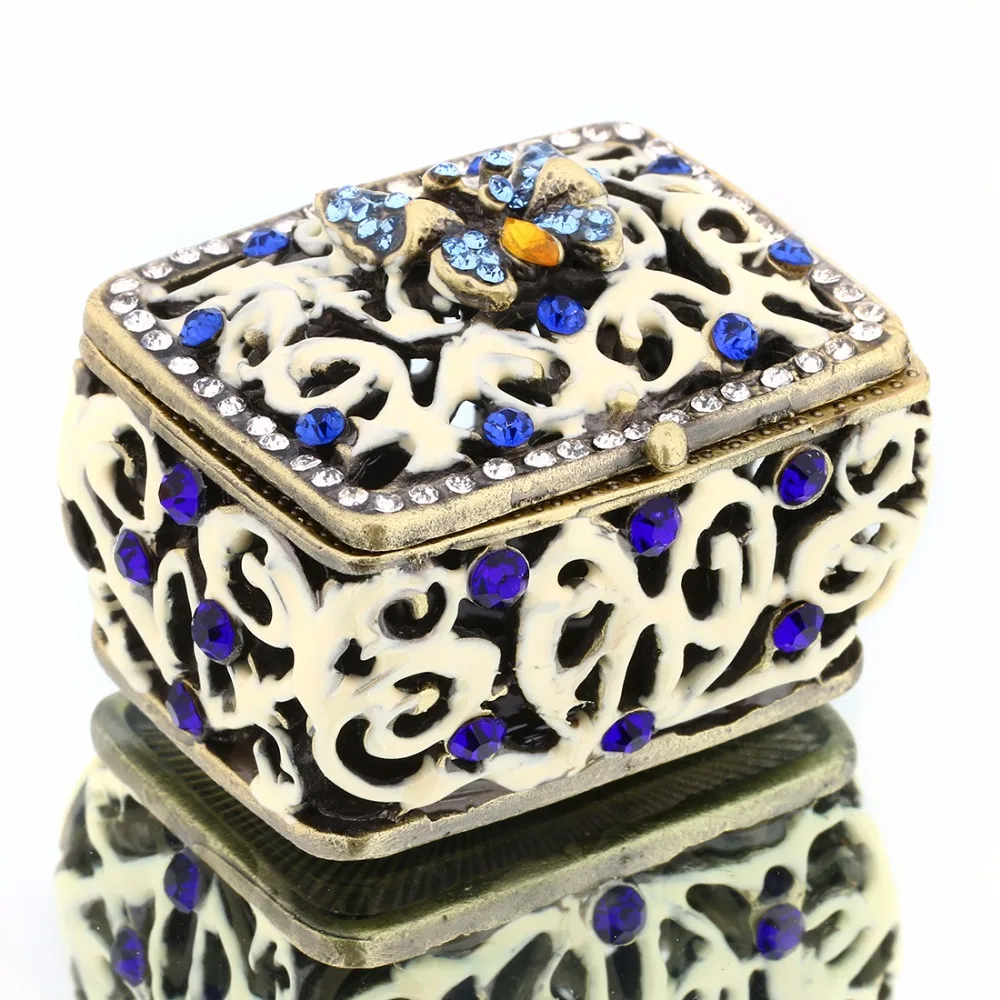 H&D Mini Vintage Hollow Engraving Butterfly Trinket Box Hinged Girls, Handmade Trinket Jewelry Box Decorated Collectible Gift
H&D Mini Vintage Hollow Engraving Butterfly Trinket Box Hinged Girls, Handmade Trinket Jewelry Box Decorated Collectible Gift