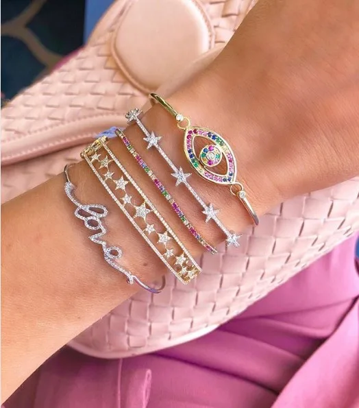 Gold filled micro pave cz Star cluster wide band open bangle bracelet fashion hand jewelry for women 56mm diamater
Gold filled micro pave cz Star cluster wide band open bangle bracelet fashion hand jewelry for women 56mm diamater