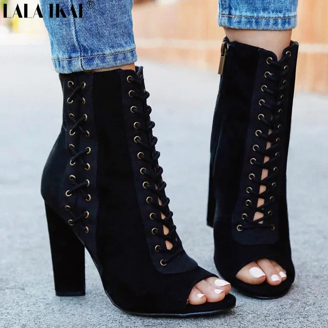 LALA IKAI Spring Autumn Women Boots Cross-tied Peep Toe Zipper Closure Ladies Shoes Super High Heels Black Boots 2018 XWC2413-5
LALA IKAI Spring Autumn Women Boots Cross-tied Peep Toe Zipper Closure Ladies Shoes Super High Heels Black Boots 2018 XWC2413-5