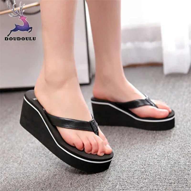Summer Sexy Flip Flops Women Sandals Bohemian Muffin Slope With Sandals 2018 New Summer indoor & outdoor Women Slipper
Summer Sexy Flip Flops Women Sandals Bohemian Muffin Slope With Sandals 2018 New Summer indoor & outdoor Women Slipper