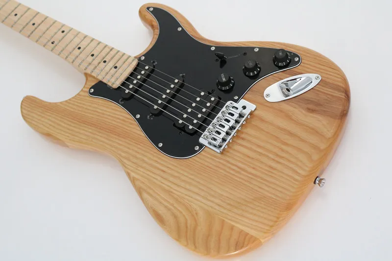 Factory store nature ELM ASH body black pickguard SSH pickguard maple fretboard 6 string Electric Guitar
Factory store nature ELM ASH body black pickguard SSH pickguard maple fretboard 6 string Electric Guitar