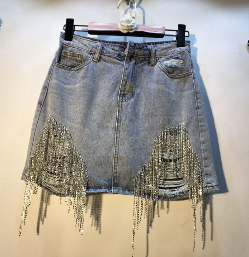 European Women Ling Blue Denim Skirt Summer 2019 New Rhinestone Drilled High Waist Hole Jean Skirt Short Mini Skirts Girls Lady
European Women Ling Blue Denim Skirt Summer 2019 New Rhinestone Drilled High Waist Hole Jean Skirt Short Mini Skirts Girls Lady
