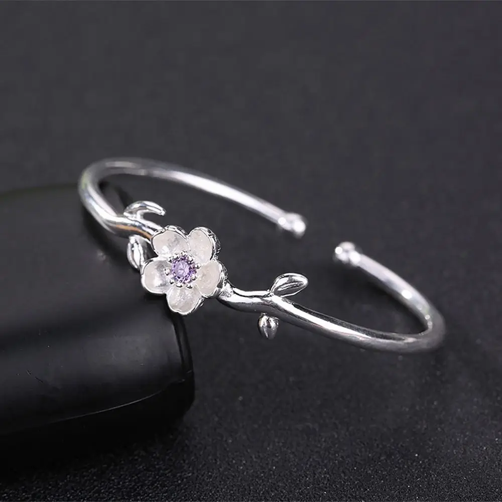 1Pc Fashion Women Cherry Blossom Bangle Silver Plated Personalized Art Flower Open Bangle Bracelet Birthday Wedding Holiday
1Pc Fashion Women Cherry Blossom Bangle Silver Plated Personalized Art Flower Open Bangle Bracelet Birthday Wedding Holiday