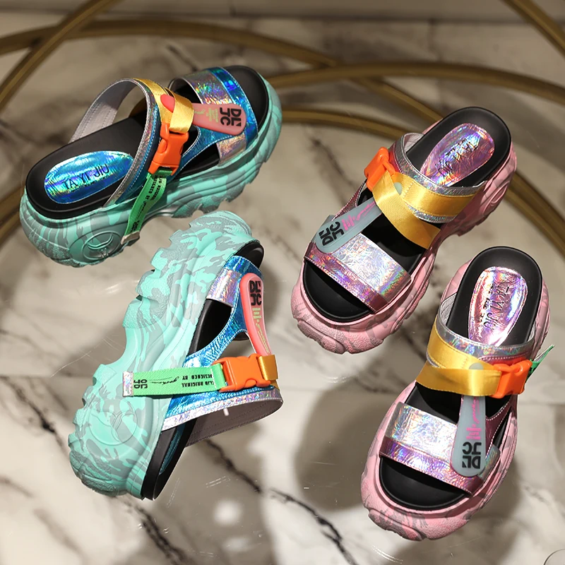 Hot Shoes Woman Leather Platform Slippers Slides Sapato Feminino Slippers Woman Mix-Color Ladies Shoes Outside Flats Woman
Hot Shoes Woman Leather Platform Slippers Slides Sapato Feminino Slippers Woman Mix-Color Ladies Shoes Outside Flats Woman
