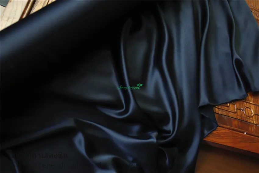 11.11 100% Silk anti-ultraviolet Silk segmented black dress fabrics dress cool and cold
11.11 100% Silk anti-ultraviolet Silk segmented black dress fabrics dress cool and cold