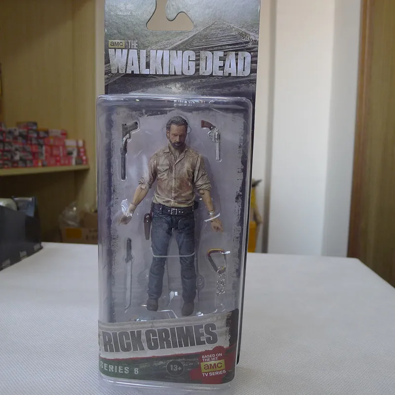 TT03-- McFarlane Toys AMC Walking Dead 5" Action Figure Rick Grimes New
