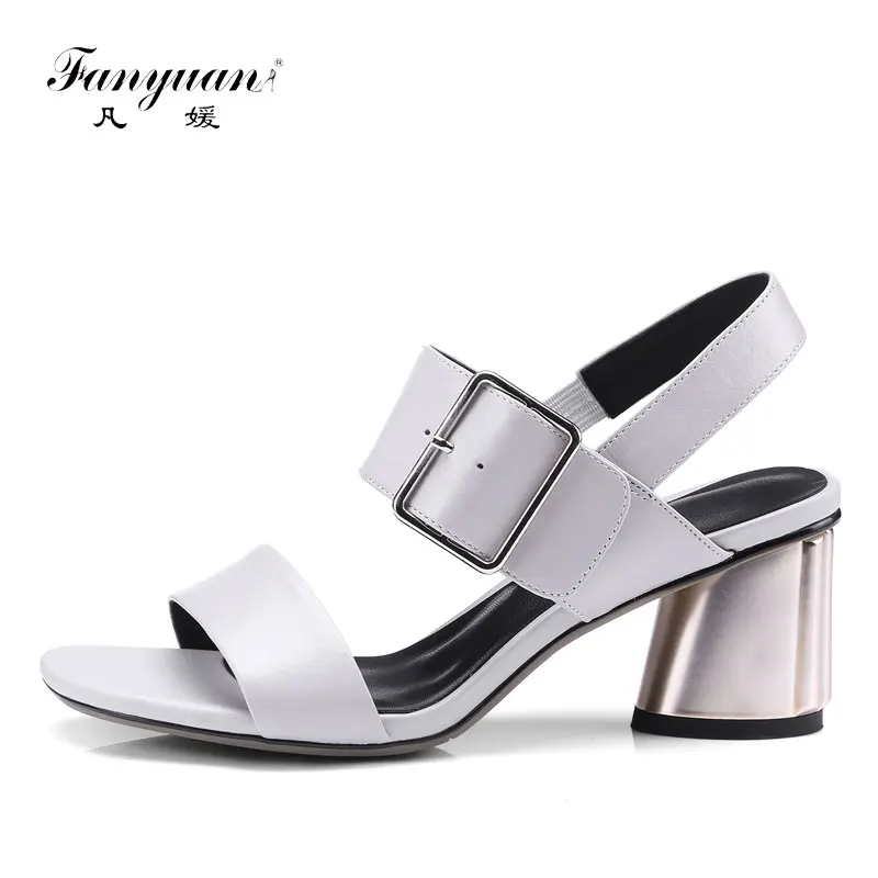 Fanyuan Cow Leather Shoes Woman Sandals Solid Color Ladies Summer Footwear Stylish Buckle Heeled Shoes Casual Nightclub Shoes
Fanyuan Cow Leather Shoes Woman Sandals Solid Color Ladies Summer Footwear Stylish Buckle Heeled Shoes Casual Nightclub Shoes