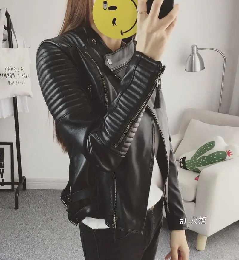 2018 leather jacke twomen's short exercise motorcycle jacket large size women's clothing
2018 leather jacke twomen's short exercise motorcycle jacket large size women's clothing
