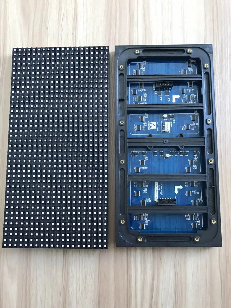 Полноцветный светодиодный модуль 3 в 1 320x160 мм 40x20 пикселей сканирование 1/5 SMD RGB p8