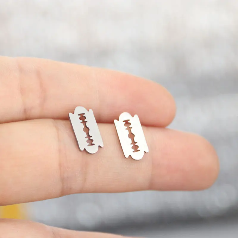 1Pair Funny Gothic Earrings Shaver Blade Stainless Steel Earring Stud Geeks Unique Design Ear Jewelry Gift For Women Men
1Pair Funny Gothic Earrings Shaver Blade Stainless Steel Earring Stud Geeks Unique Design Ear Jewelry Gift For Women Men