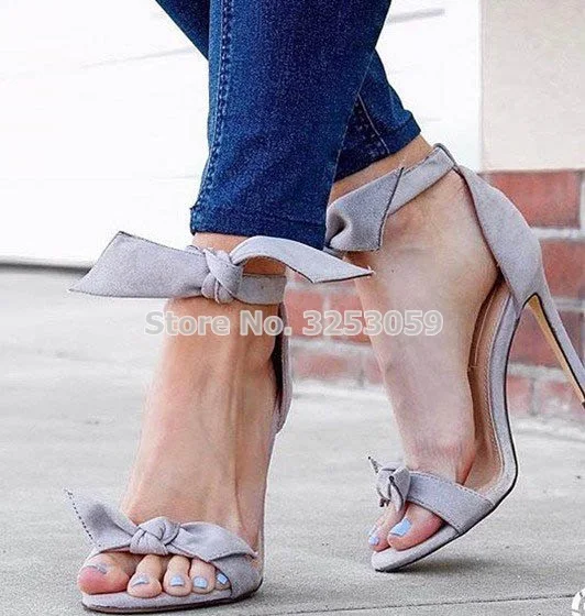 Элегантные замшевые босоножки ALMUDENA серые бежевые розовые с бантиком на шпильке